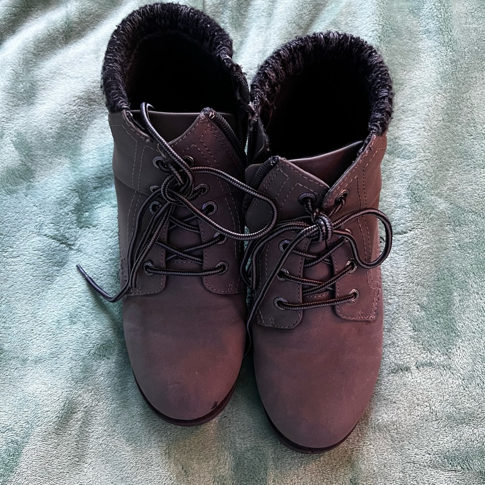 Cute grey boots